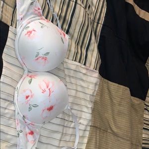 VS PINK SUPER PUSH UP BRA